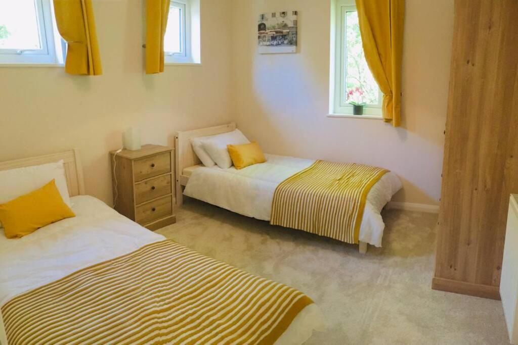 Private 1St Floor Apartment - Perfect For Port Of Dover, Eurotunnel And Short Stays 외부 사진