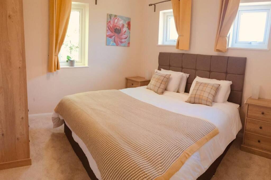 Private 1St Floor Apartment - Perfect For Port Of Dover, Eurotunnel And Short Stays 외부 사진